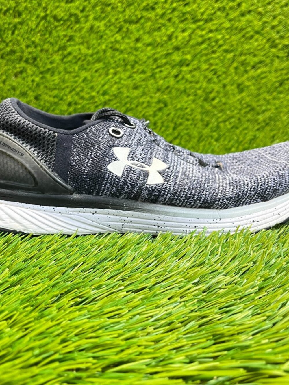 Under Armour Charged Bandit 3 Womens Size 8.5 Gray Black Athletic Shoes Sneakers